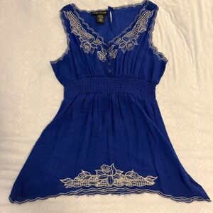 Simply Irresistible Blue Embroidered Smocked Empire Waist Sleeveless Tunic Top M